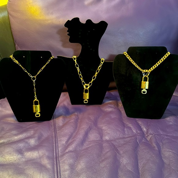 Louis Vuitton 🔐 Lock & Key with Unbranded Fashion Chain, #338, EUC Lock - Picture 9 of 10